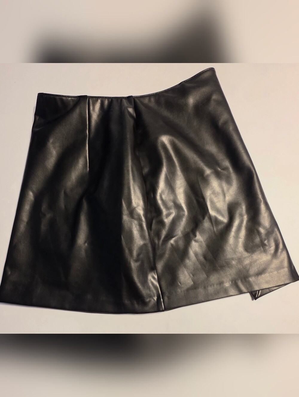 Abercrombie & Fitch Black Vegan Leather Mini Skirt Size S Back/Side Zip